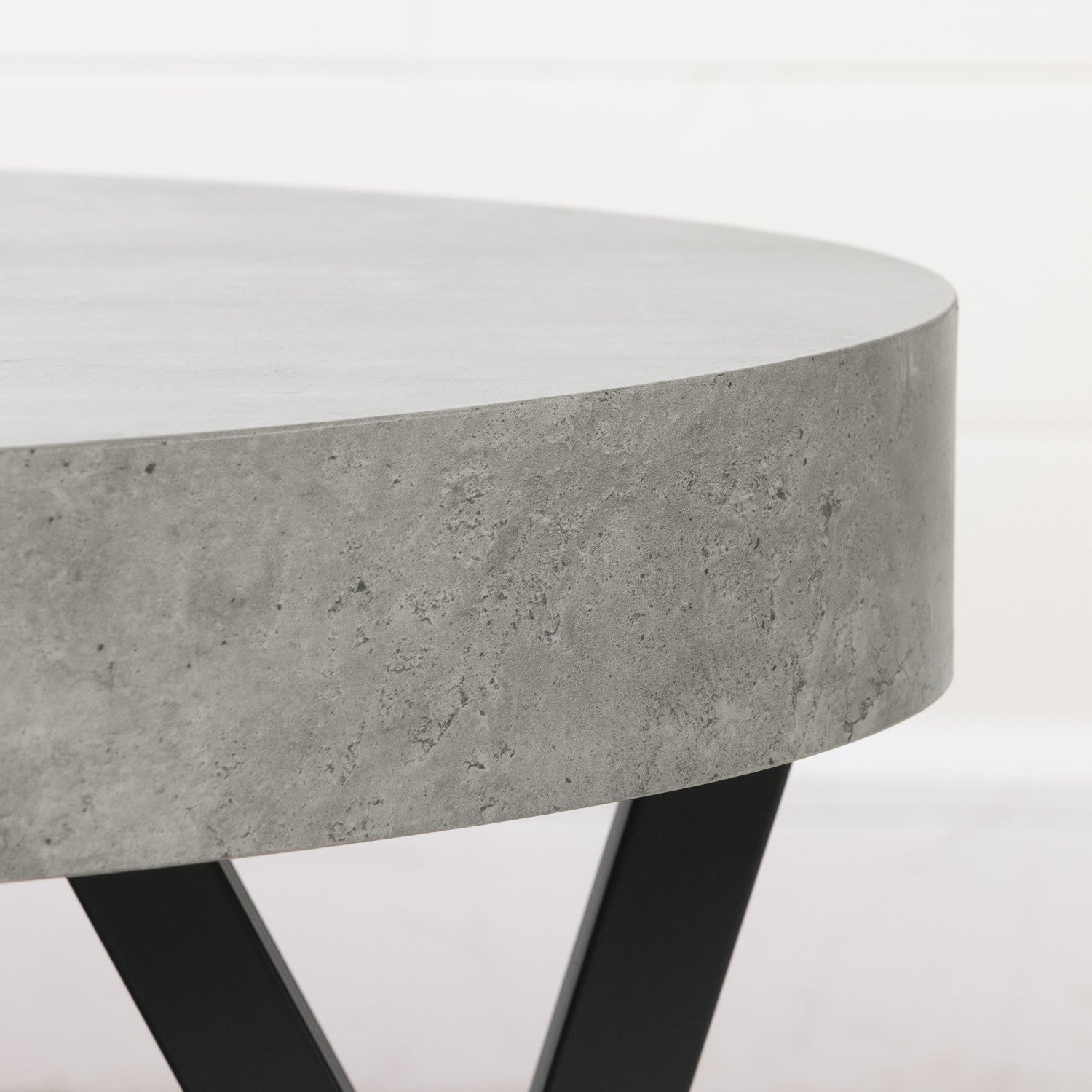 City Life Oval Coffee Table - Concrete | Table à café ovale City Life - béton | D83G0JDR