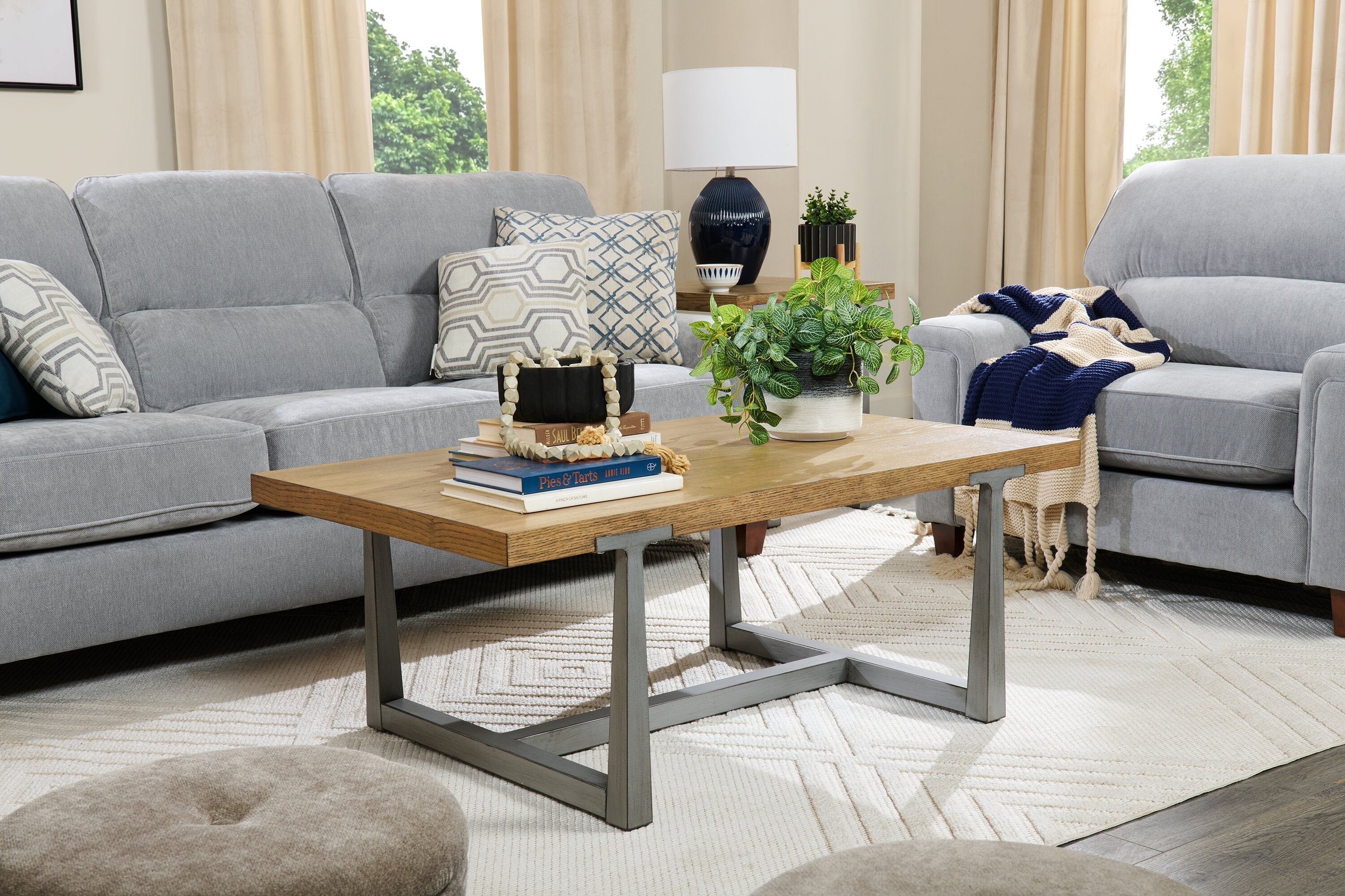 Alton 48" Modern Coffee Table - Light Oak with Grey Metal Legs | Table à café Alton moderne de 48 po - chêne clair avec pattes en métal gris