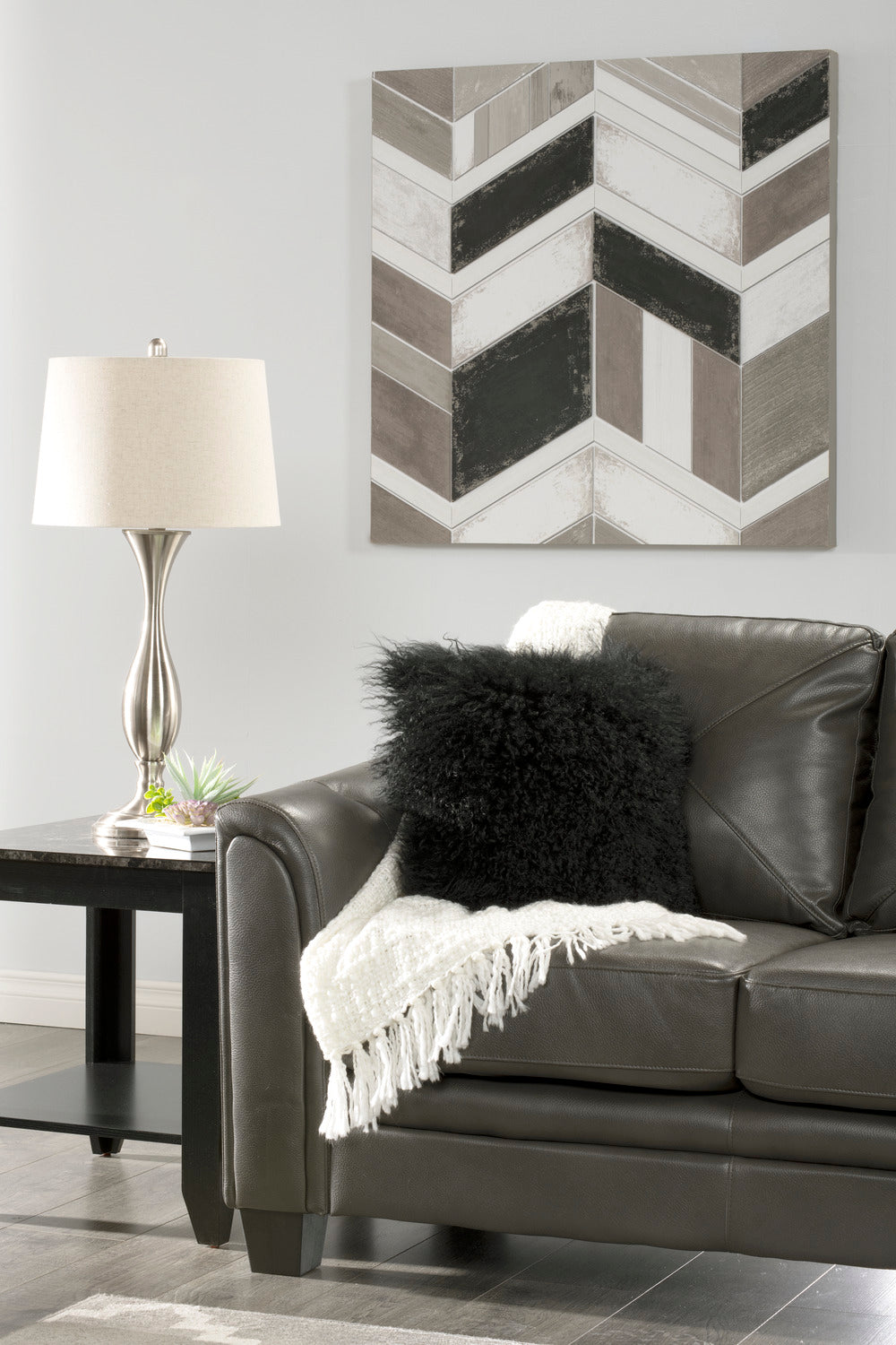 Andi 84" Leather-Look Fabric Sofa with Button Tufting - Grey | Sofa Andi de 84 po en tissu d’apparence cuir avec capitonnage - gris