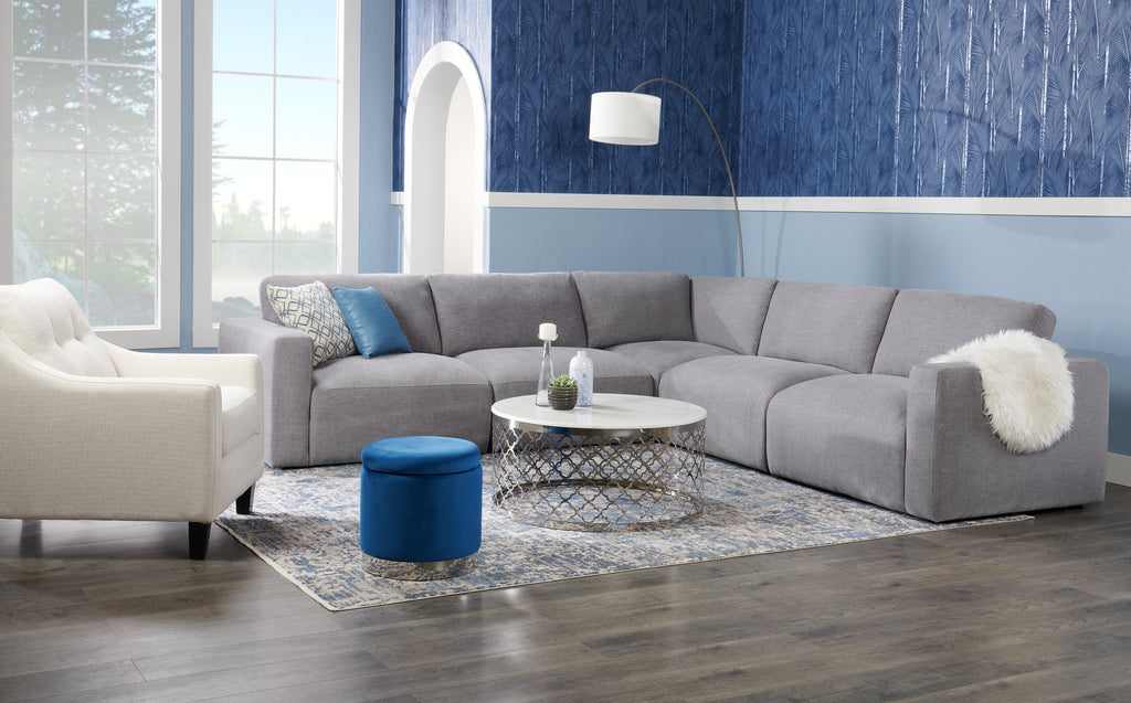 Belle 36" Glam Round Sofa Table - White Marble Top with Stainless Steel Base|Table de salon ronde somptueuse Belle de 36 po - dessus en marbre blanc avec base en acier inoxydable
