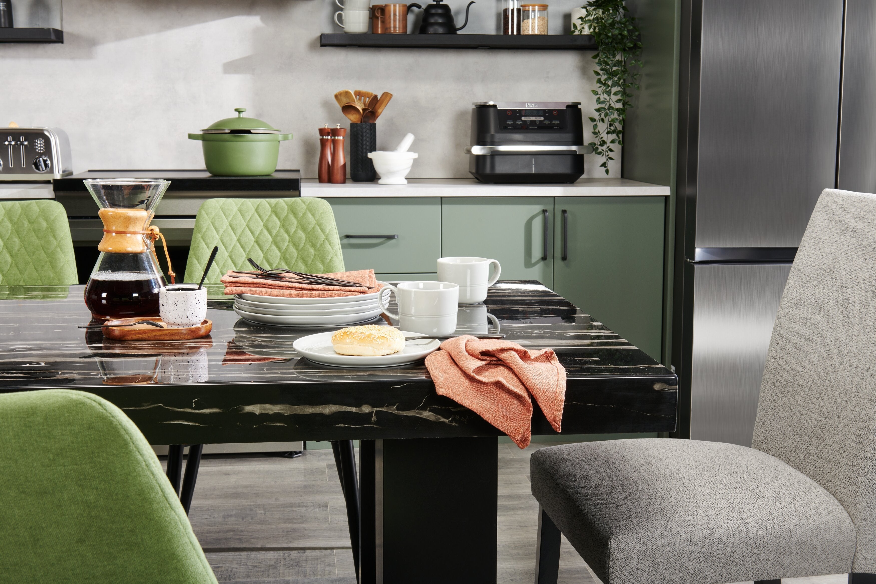 Burk Dining Table with Epoxy Resin Marble-Look Top, 72"W - Black | Table de salle à manger Burk de 72 po (L) avec dessus en résine époxy en imitation de marbre - noire