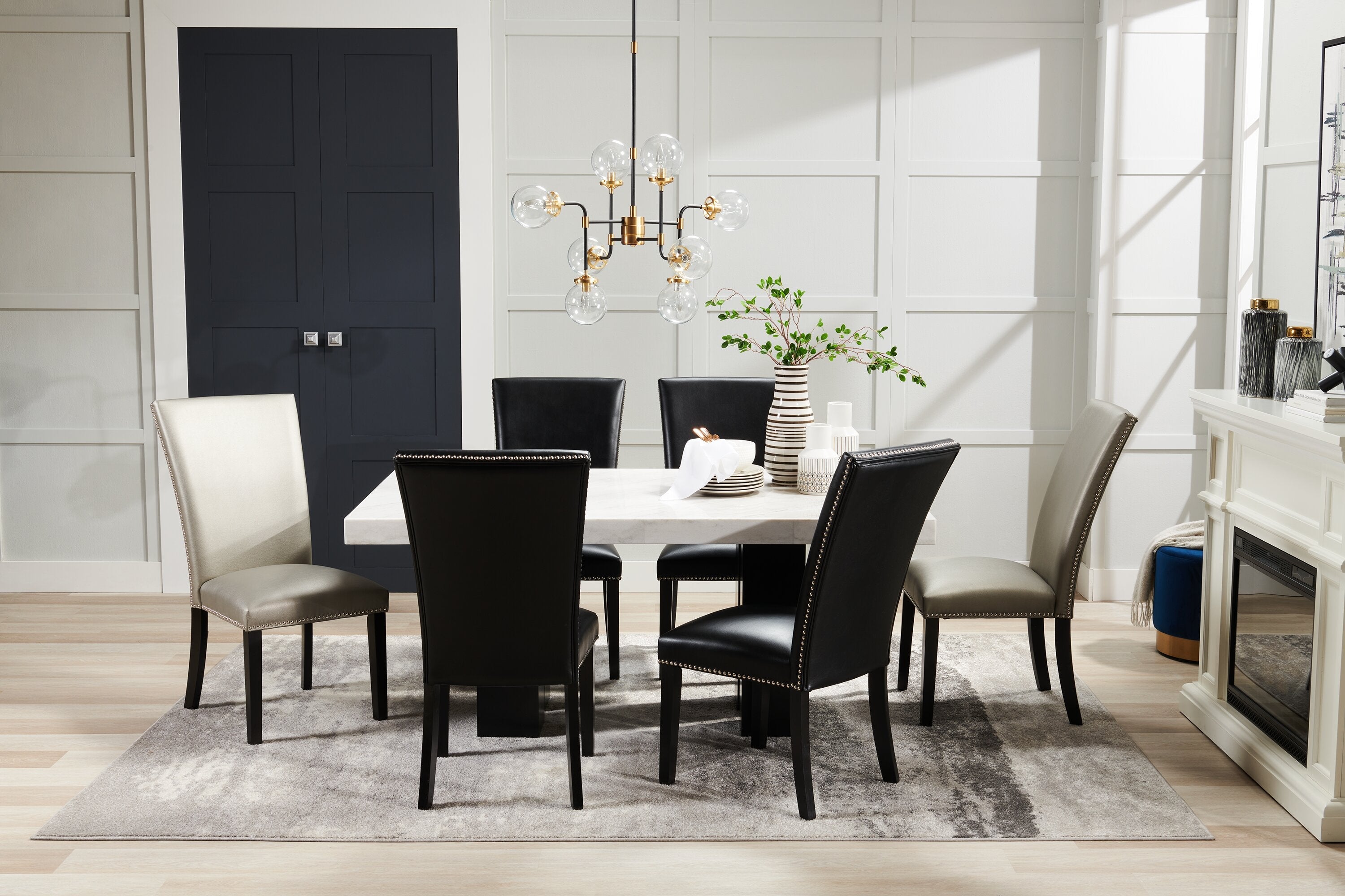 Cami Dining Chair with Vegan-Leather Fabric - Grey | Chaise de salle à manger Cami en tissu en similicuir - grise