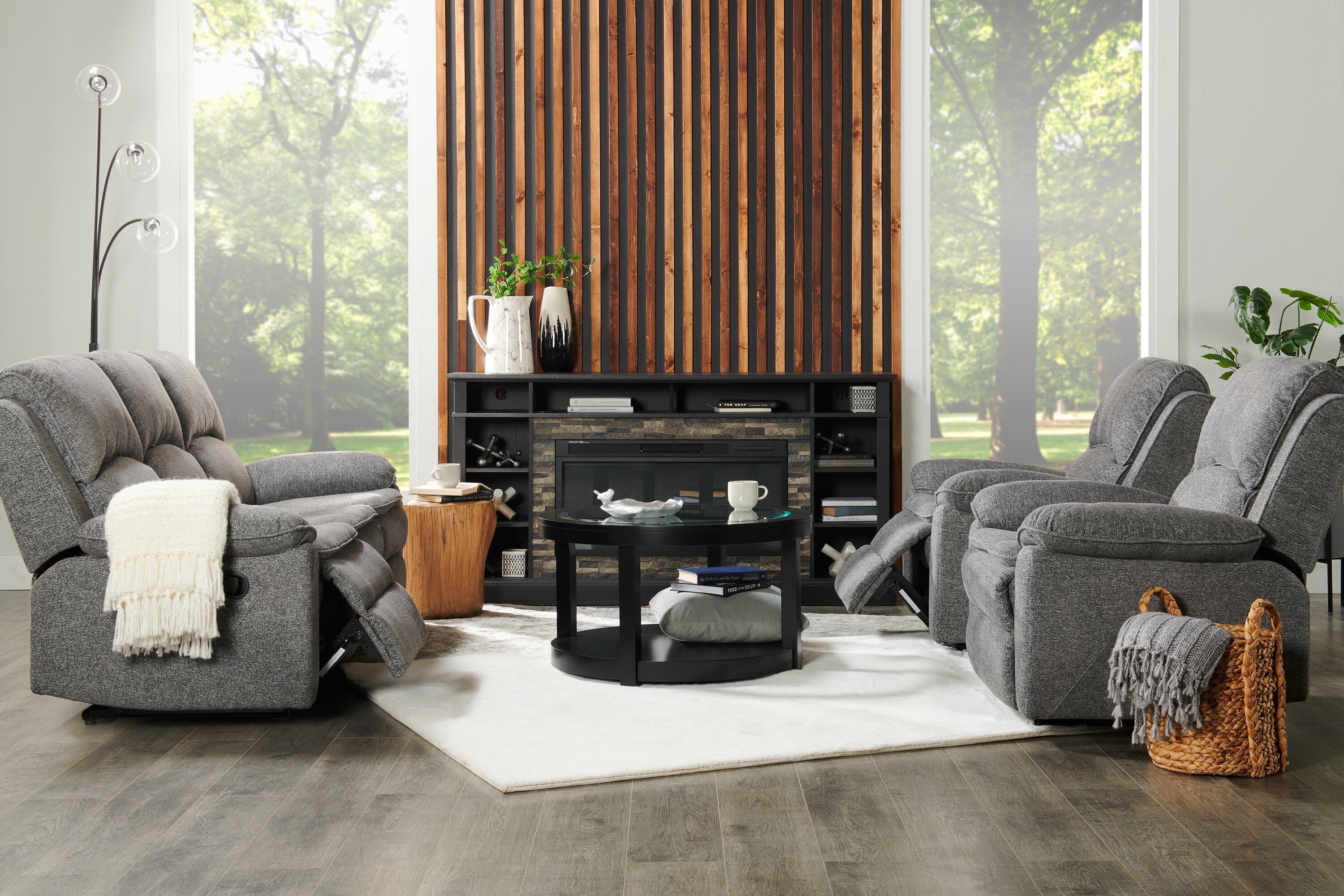 Chandler 82" Chenille Fabric Reclining Sofa - Grey | Sofa inclinable Chandler de 82 po en tissu de chenille - gris