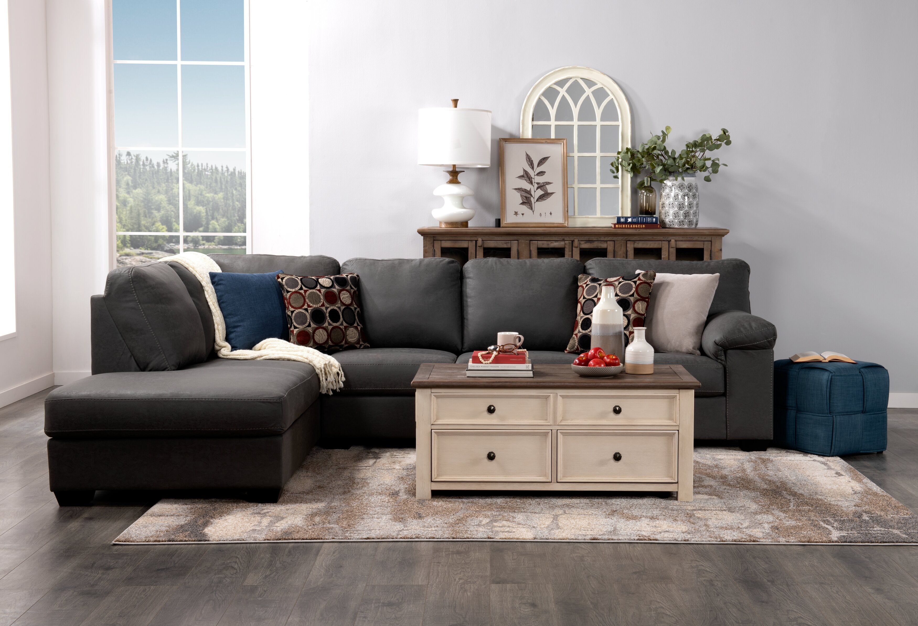 Colby 46" Rustic Lift Top Coffee Table with Storage and Casters - Two Tone Wood|Table à café rustique Colby de 46 po avec dessus relevable, rangement et roulettes - bois deux teintes