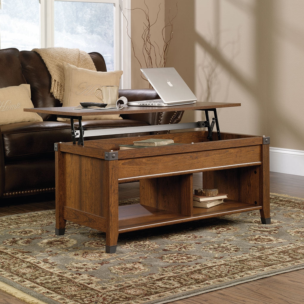 Carson 43.15" Rustic Lift Top Coffee Table with Storage and Shelf - Cherry Wood with Metal Hardware|Table à café rustique Carson de 43,15 po avec dessus relevable, rangement et tablette - bois cerisier avec quincaillerie en métal