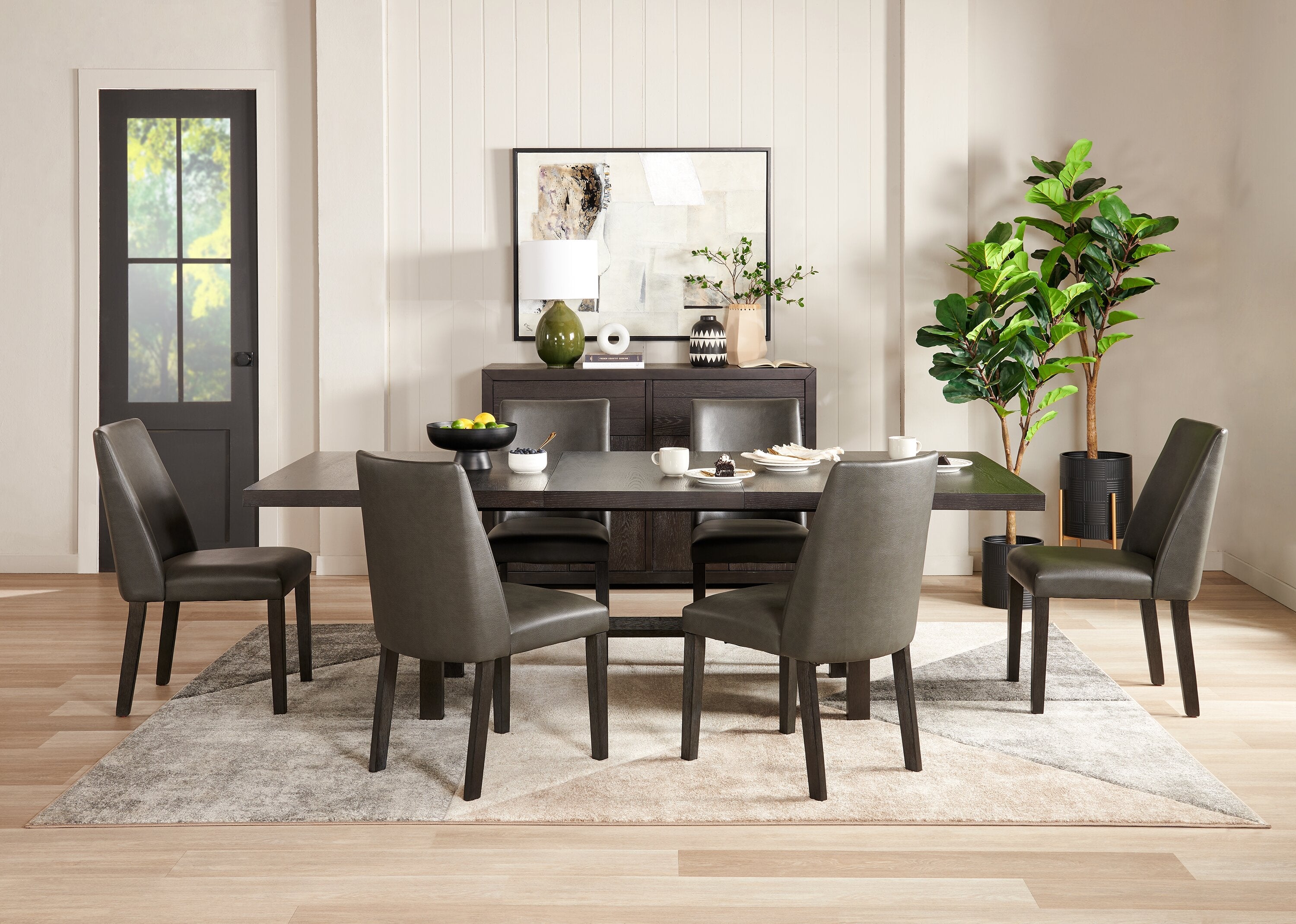 Emery Dining Chair with Vegan-Leather Fabric - Brown | Chaise de salle à manger Emery en tissu de cuir végétalien - brune