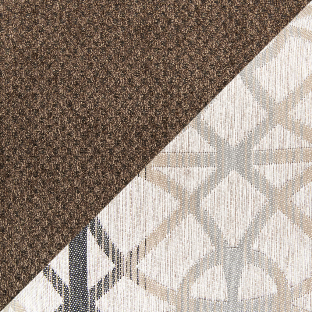 Made in Canada Febe 100" Chenille Fabric Sofa with Flared Arms and Accent Pillows - Brown | Sofa Febe de 100 po fabriqué au Canada en tissu de chenille avec accoudoirs évasés et coussins décoratifs - brun