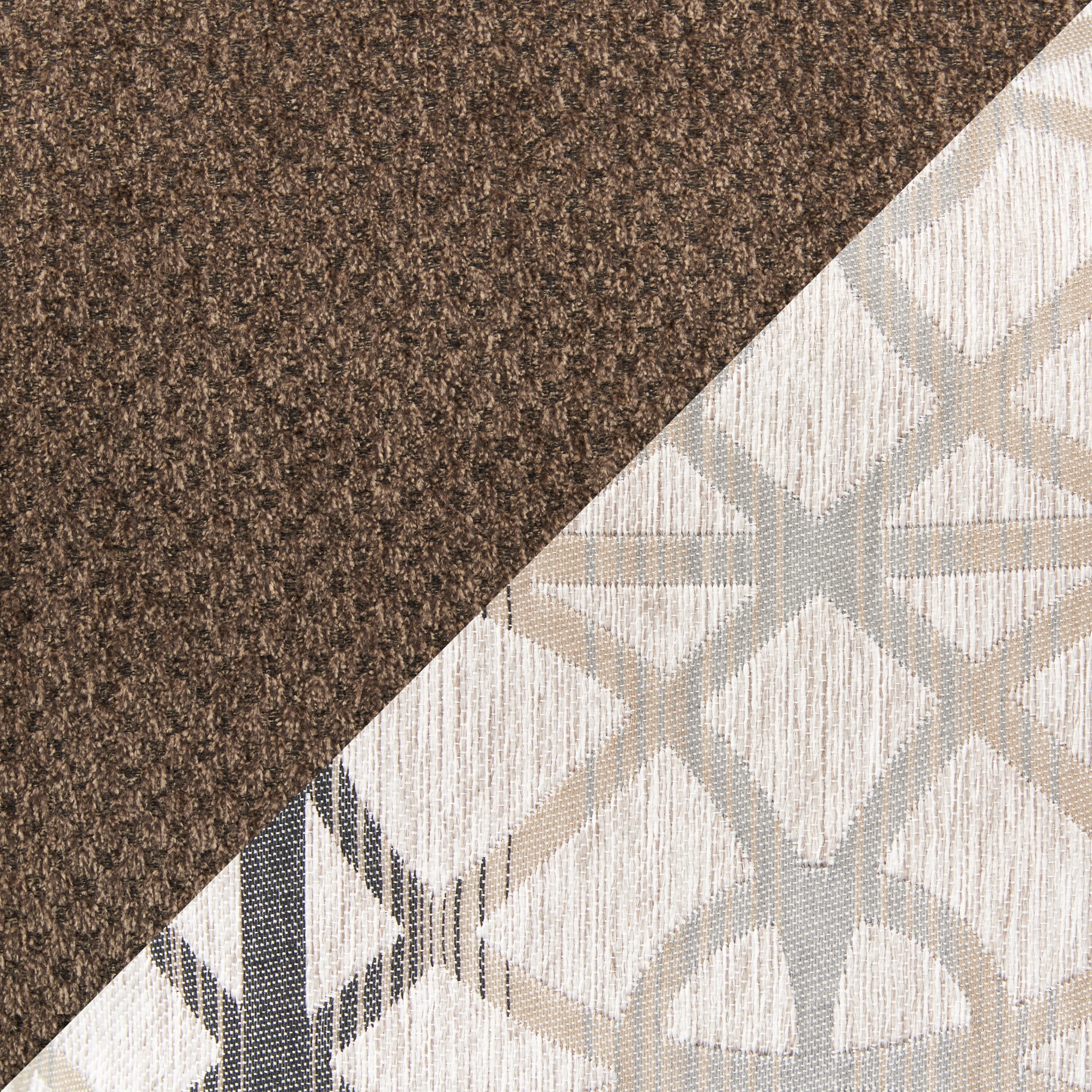 Made in Canada Febe 100" Chenille Fabric Sofa with Flared Arms and Accent Pillows - Brown | Sofa Febe de 100 po fabriqué au Canada en tissu de chenille avec accoudoirs évasés et coussins décoratifs - brun