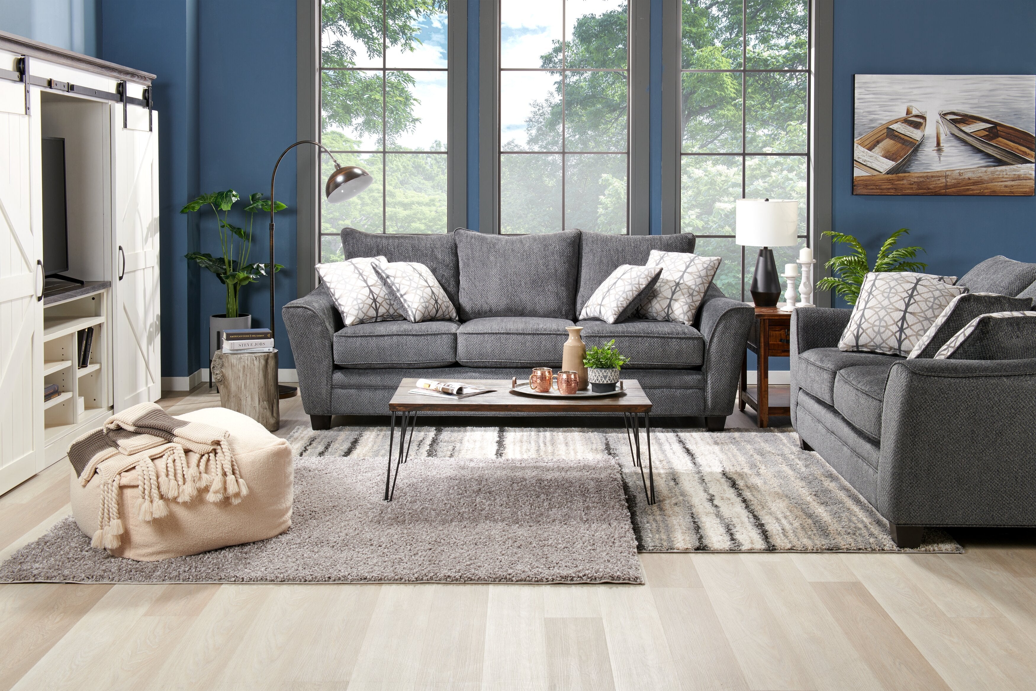 Made in Canada Febe 100" Chenille Fabric Sofa with Flared Arms and Accent Pillows - Charcoal Grey | Sofa Febe de 100 po fabriqué au Canada en tissu de chenille avec accoudoirs évasés et coussins décoratifs - gris anthracite