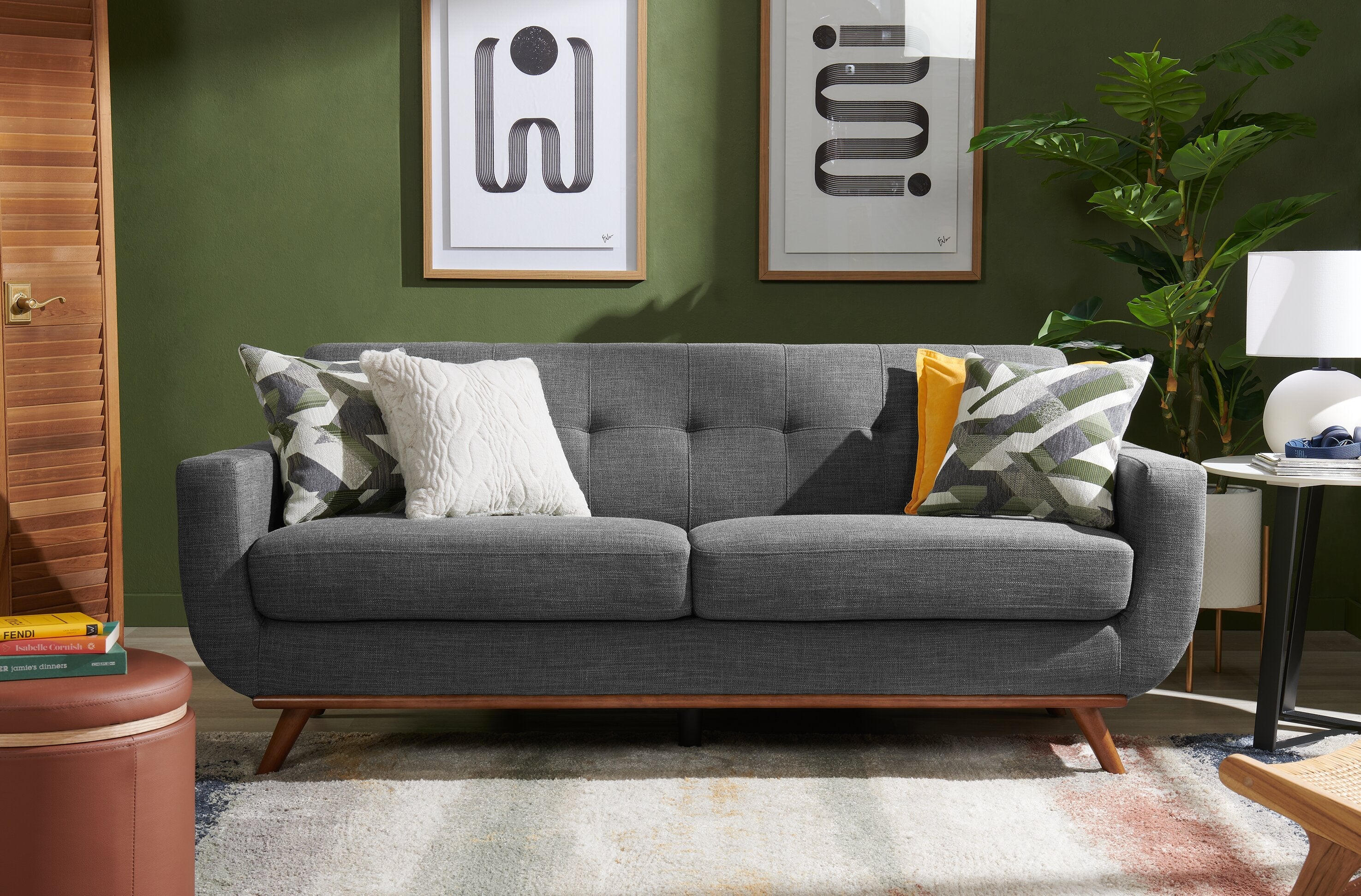 Kort & Co. Freeman 80” Linen-Look Fabric Condo Size Sofa with Wood Legs - Charcoal Grey | Sofa Freeman de Kort & Co. de 80 po de format condo en tissu d’apparence lin avec base et pattes en bois - gris anthracite