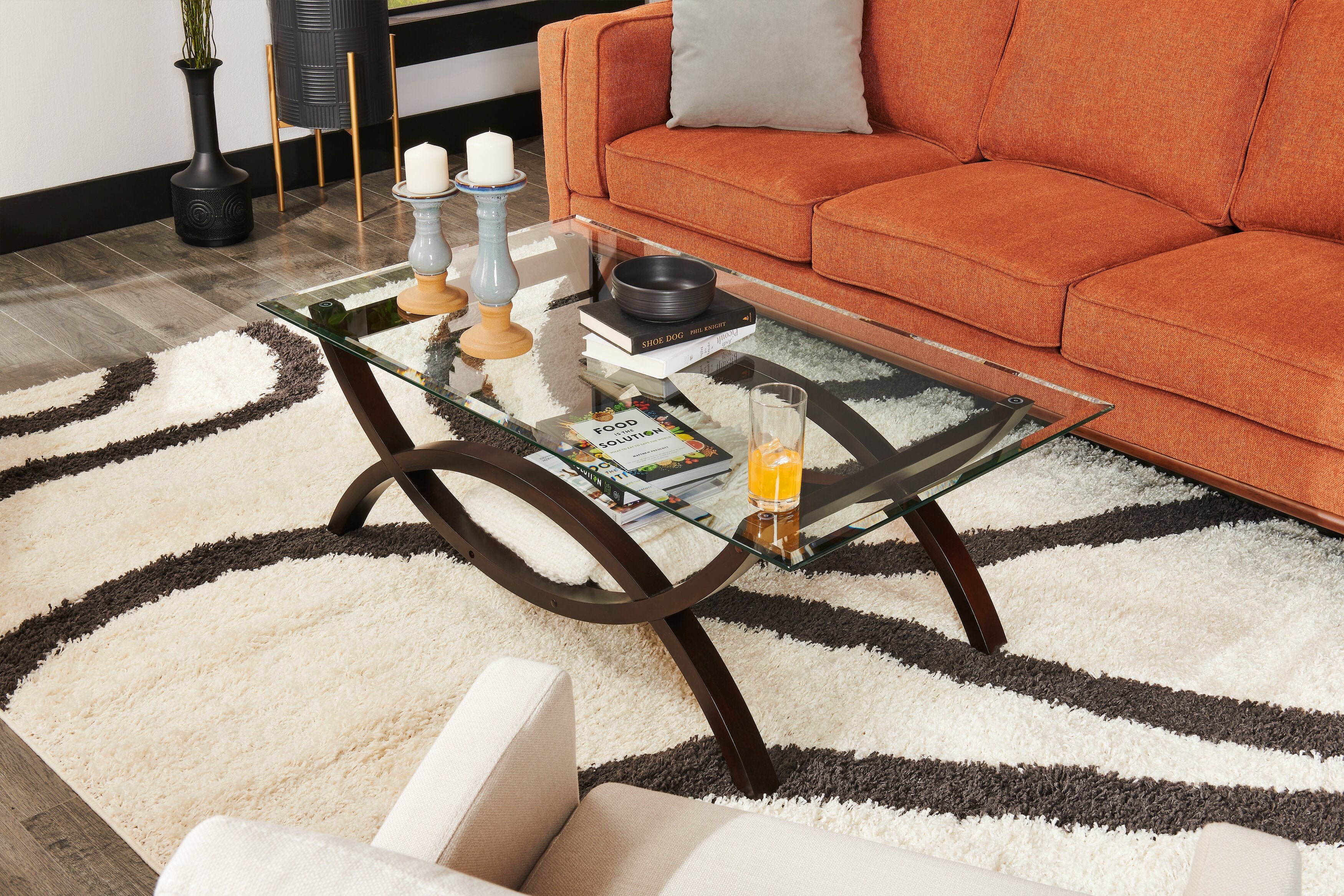 Kort & Co. Kassia 90.6" Linen-Look Fabric Sofa with Wood Base and Legs - Orange | Sofa Kassia de Kort & Co. de 90,6 po en tissu d’apparence lin avec base et pattes en bois - orange