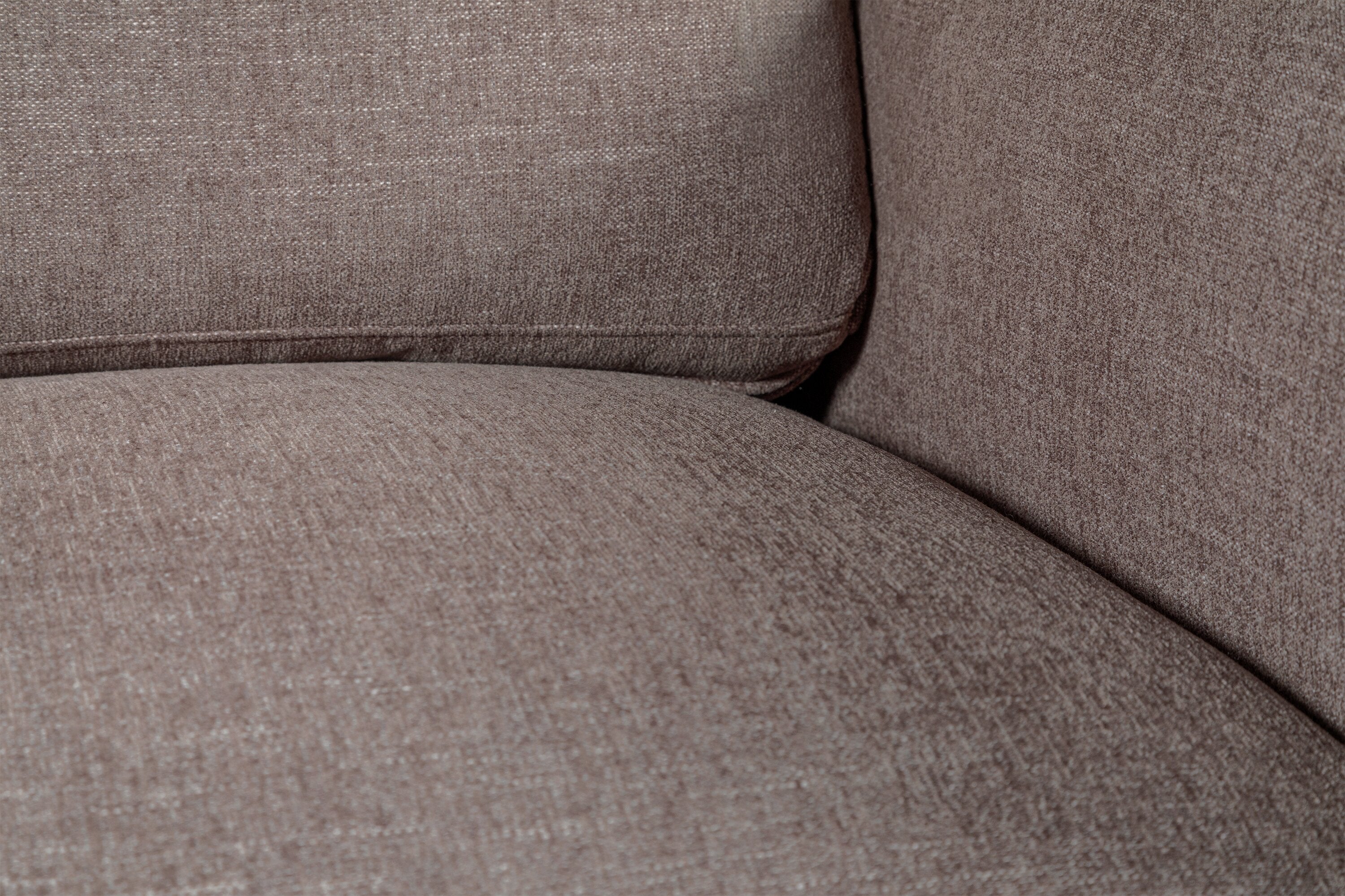 Kort & Co. Lotus 89" Chenille Fabric Sofa with Feather Down Cushions - Coffee Brown | Sofa Lotus de Kort & Co. de 89 po en tissu de chenille avec coussins en duvet et plumes - brun café