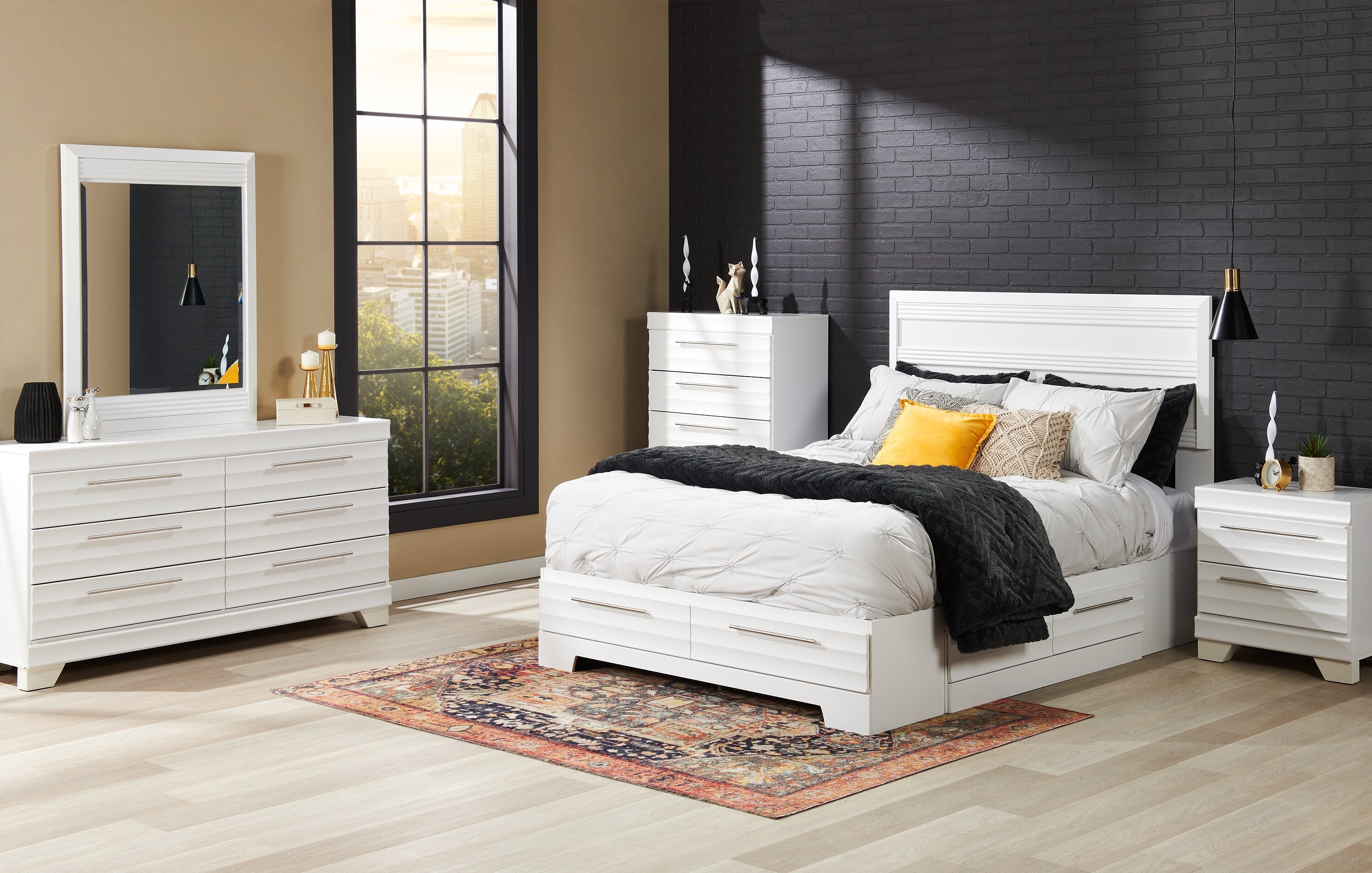 Olivia Bedroom 6-Drawer Dresser, 61.3"W x 32.8"H, Made in Canada - White | Commode Olivia de 61,3 po (L) x 32,8 po (H) à 6 tiroirs pour la chambre à coucher, fabriquée au Canada - blanche