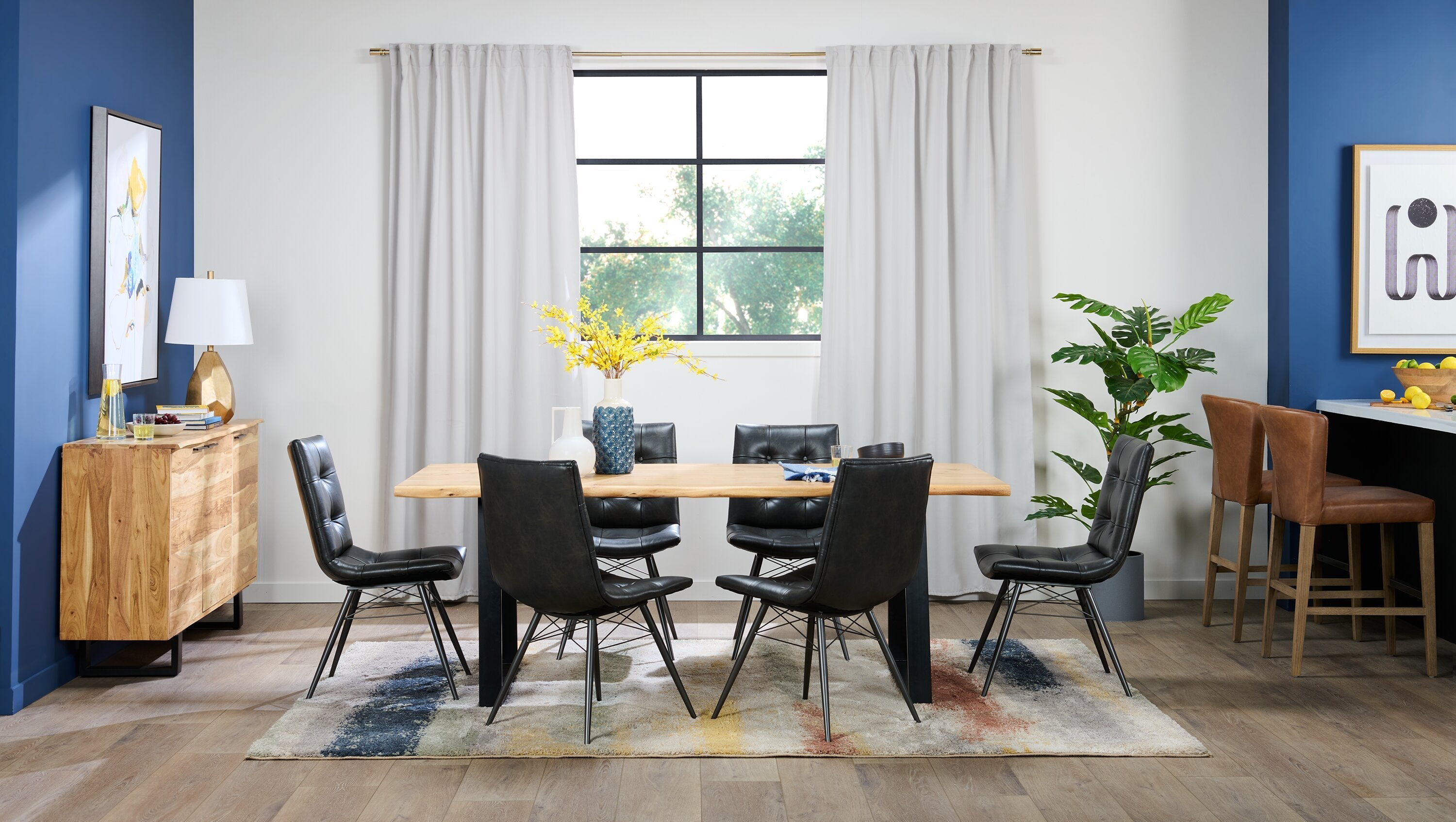 Oskar Dining Table, Acacia Wood & Metal, 79"W - Natural & Black | Table de salle à manger Oskar de 79 po (L) en acacia et métal - naturelle et noire