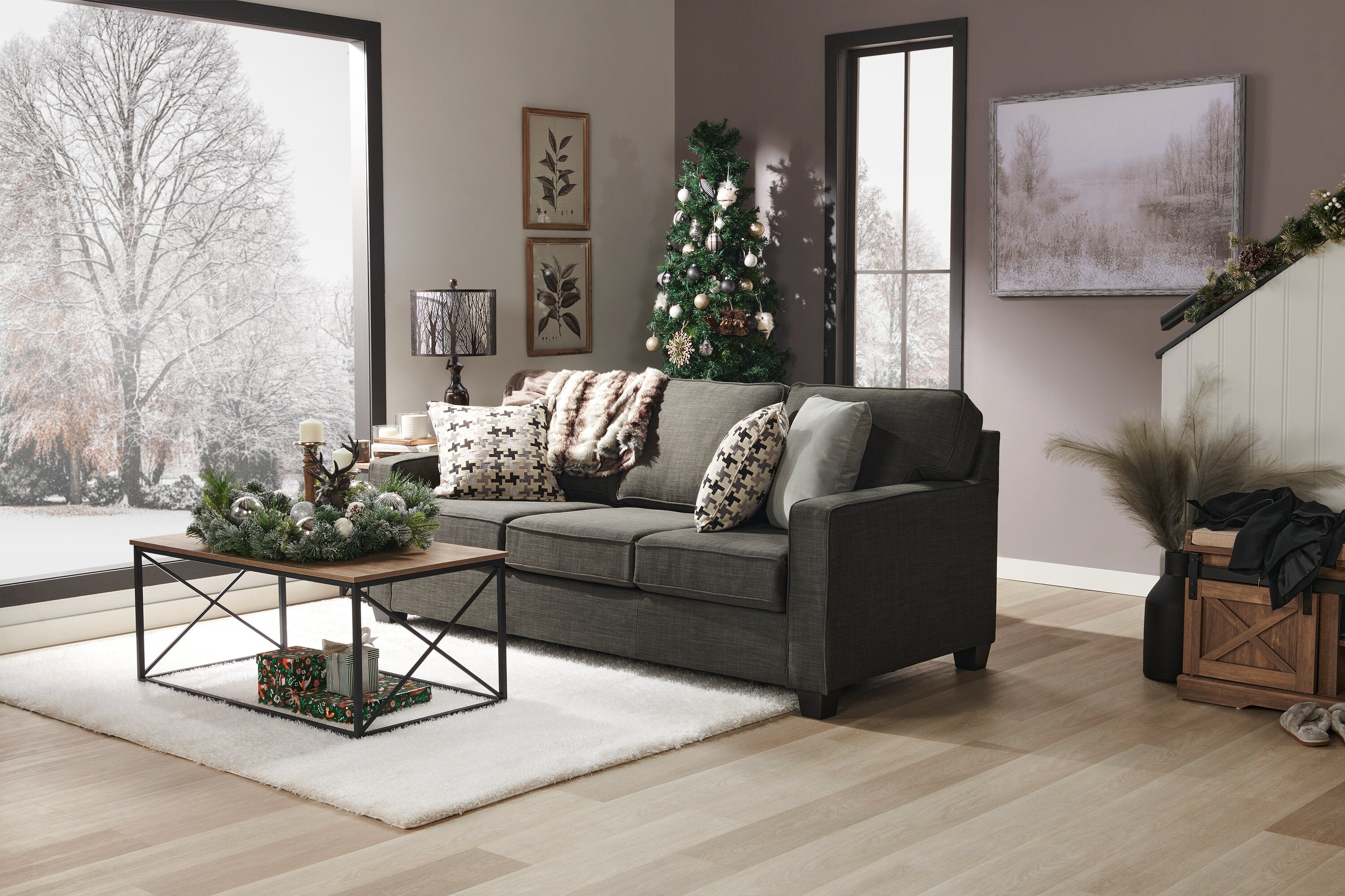 Made in Canada Sawyer 83" Linen-Look Fabric Sofa with Reversible Cushions and Accent Pillows - Charcoal Grey | Sofa Sawyer de 83 po fabriqué au Canada en tissu d’apparence lin avec coussins réversibles et coussins décoratifs - gris anthracite