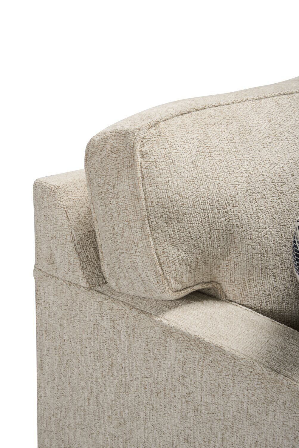 Made in Canada Lennox 83" Chenille Fabric Sofa with Reversible Cushions and Accent Pillows - Taupe | Sofa Lennox de 83 po fabriqué au Canada en tissu de chenille avec coussins réversibles et coussins décoratifs - taupe