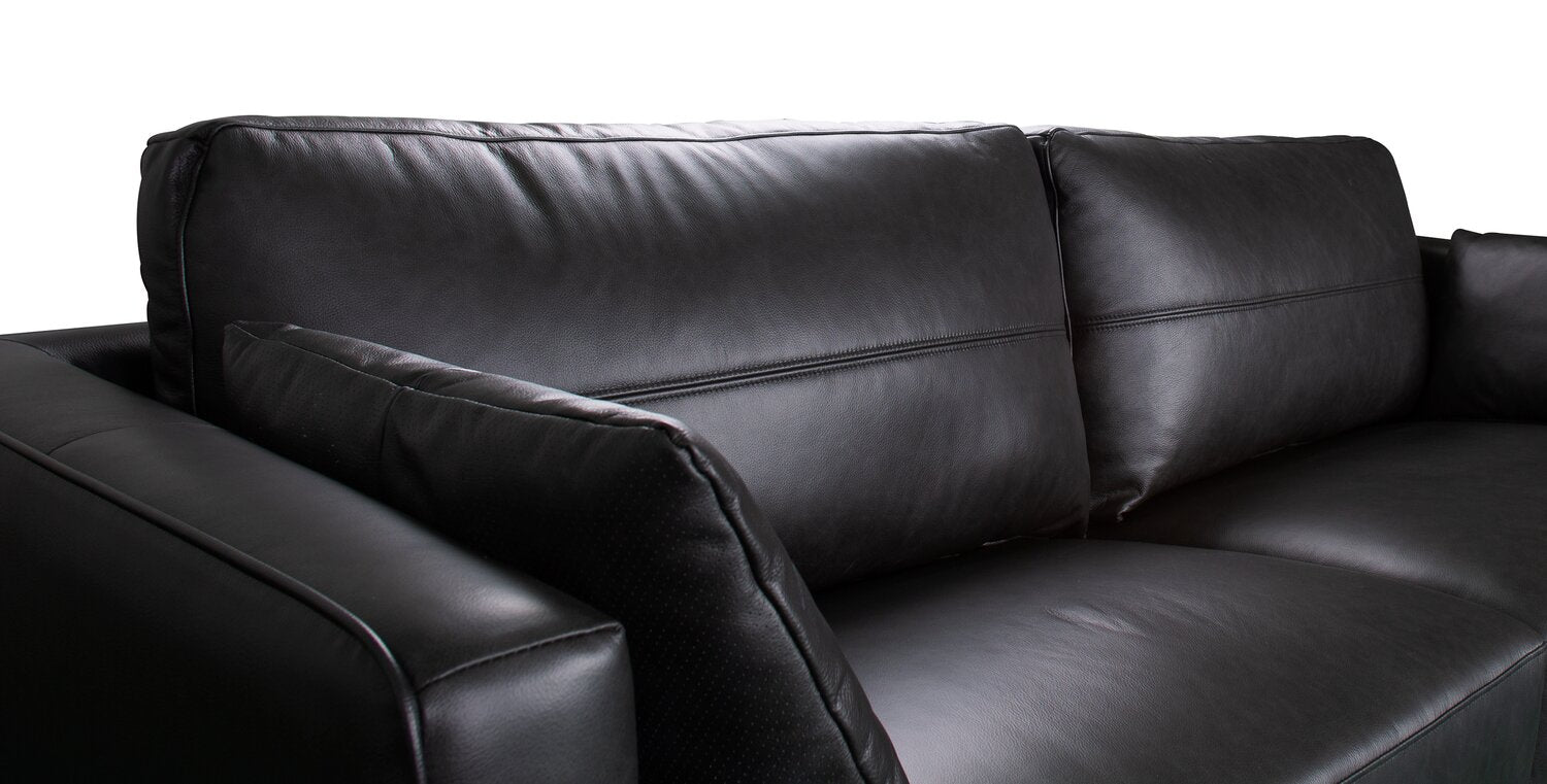 Melrose 84.5" Top-Grain Genuine Leather Sofa with Metal Legs - Black | Sofa Melrose de 84,5 po en cuir véritable de qualité supérieure avec pattes en métal - noir