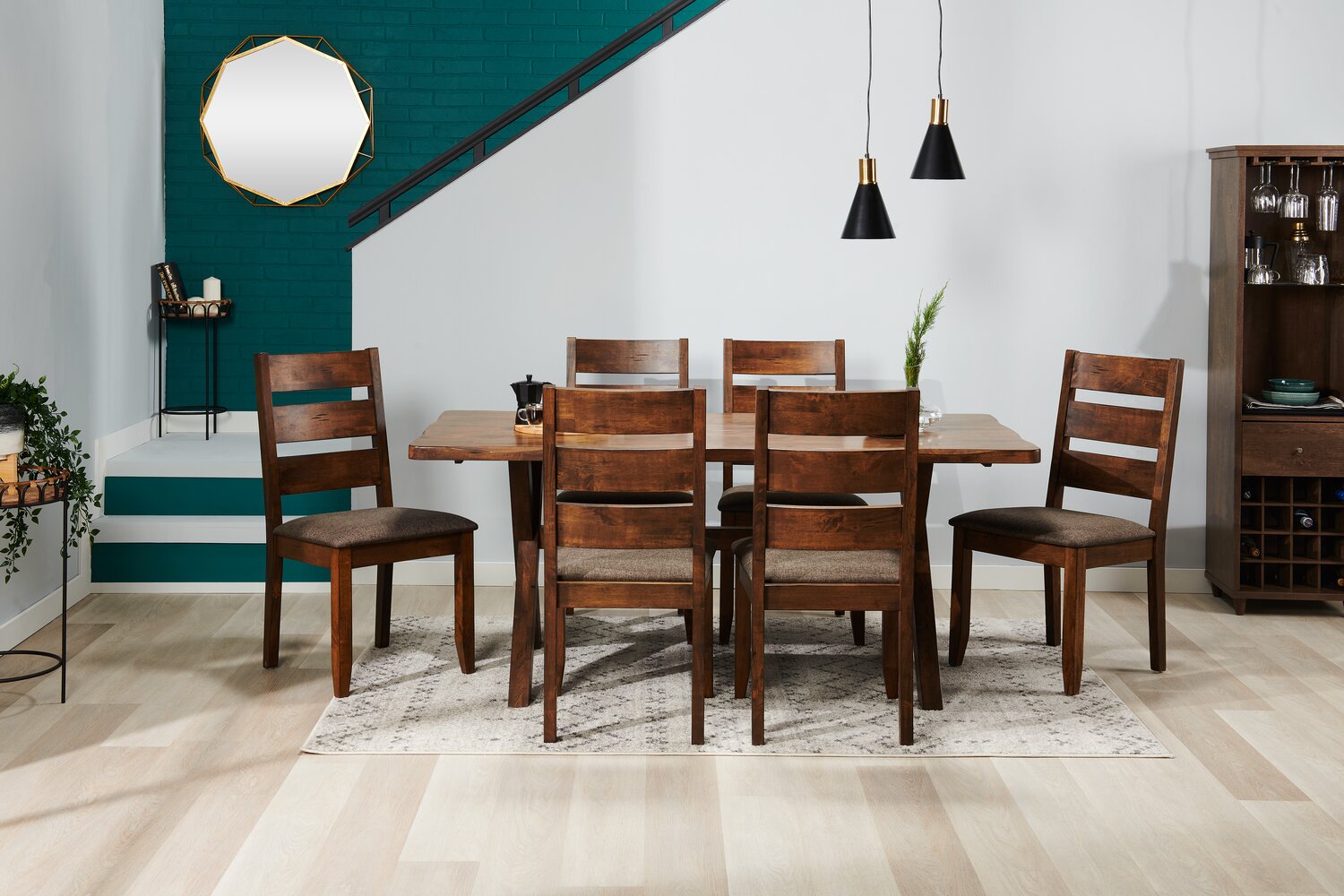 Plum Dining Chair with Polyester Fabric, Wood, Ladder-Back - Nutmeg Brown | Chaise de salle à manger Plum en tissu de polyester et en bois avec dossier en échelle - brun muscade
