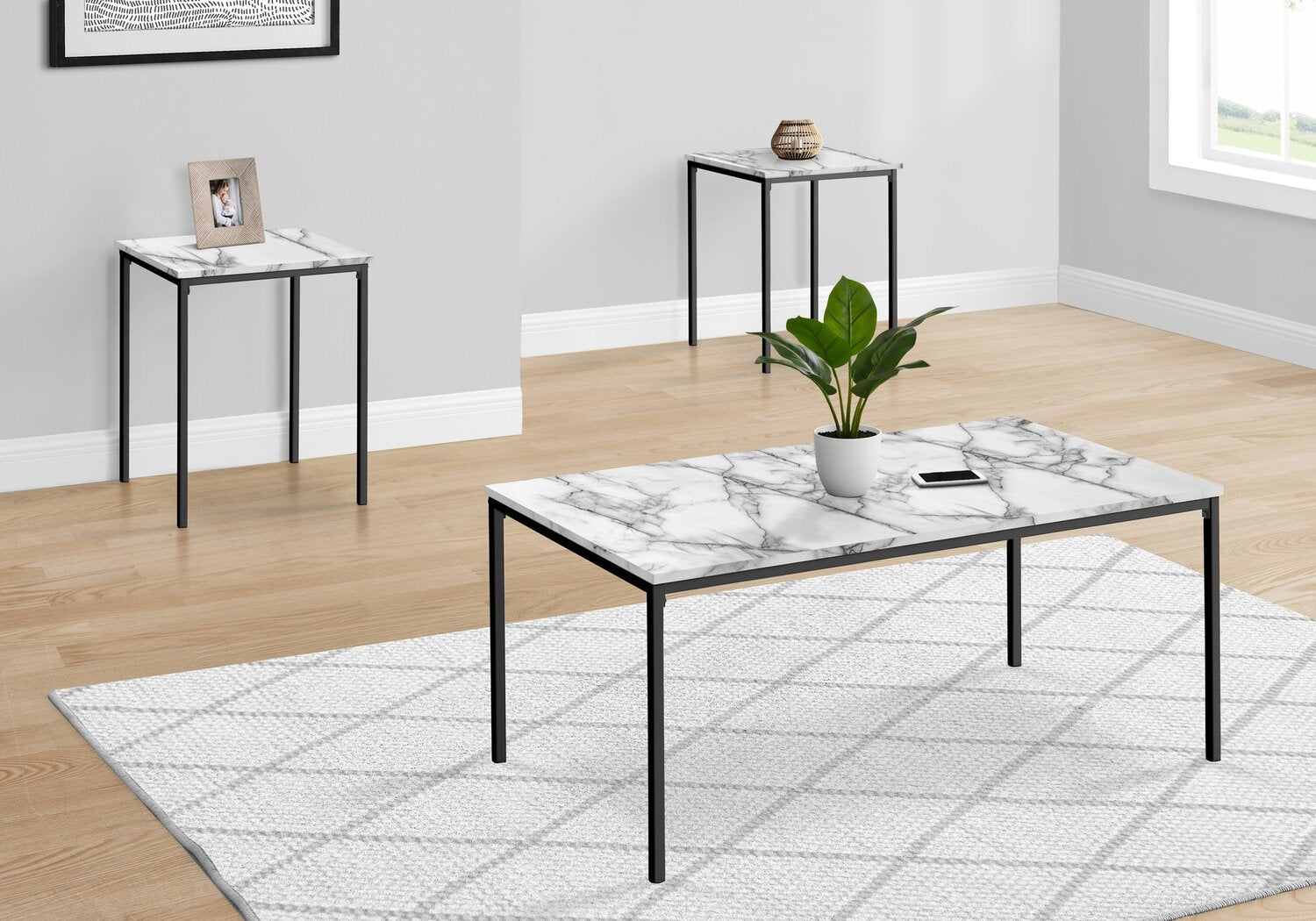 Easton 42" Modern 3-Pack Coffee + 2 End Tables - Marble Look with Black Metal Legs | Ensemble 3 tables modernes Easton de 42 po (table à café et 2 tables de bout) - imitation de marbre avec pattes en métal noir
