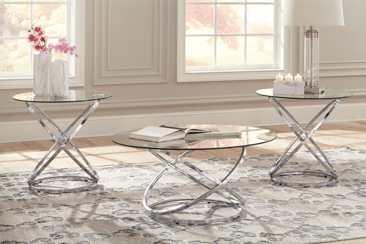 Hollynx 38" Glam Round 3-Pack Coffee + 2 End Tables - Silver Metal Base with Glass Top|Ensemble 3 tables rondes somptueuses Hollynx de 38 po (table à café et 2 tables de bout) - base en métal argenté avec dessus en verre
