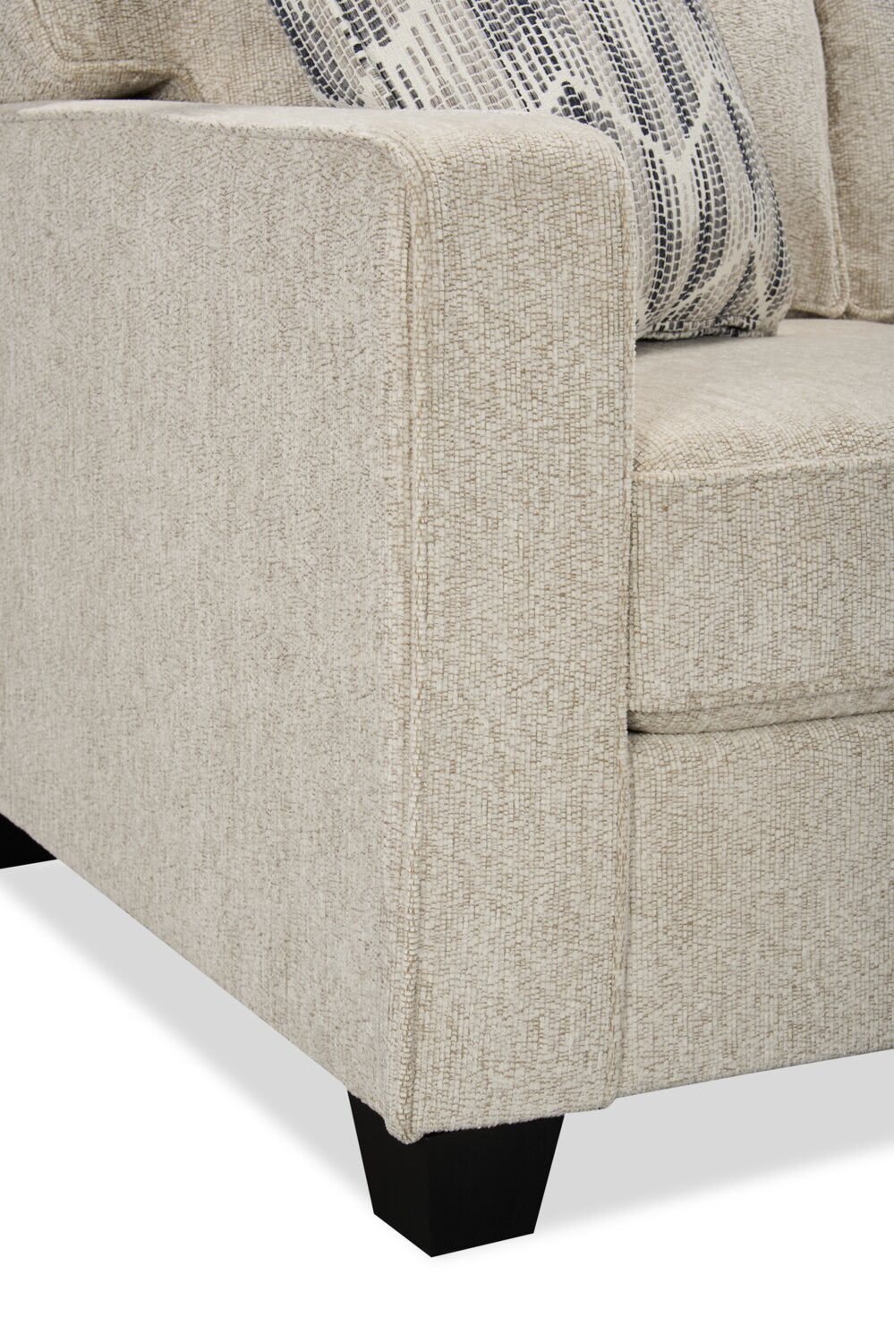 Made in Canada Lennox 83" Chenille Fabric Sofa with Reversible Cushions and Accent Pillows - Taupe | Sofa Lennox de 83 po fabriqué au Canada en tissu de chenille avec coussins réversibles et coussins décoratifs - taupe