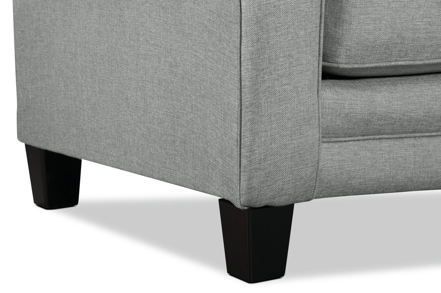 Made in Canada Tula 88" Fabric Sofa with Rolled Arms and Accent Pillows - Mist Grey  | Sofa Tula de 88 po fabriqué au Canada en tissu avec accoudoirs enroulés et coussins décoratifs - gris brume