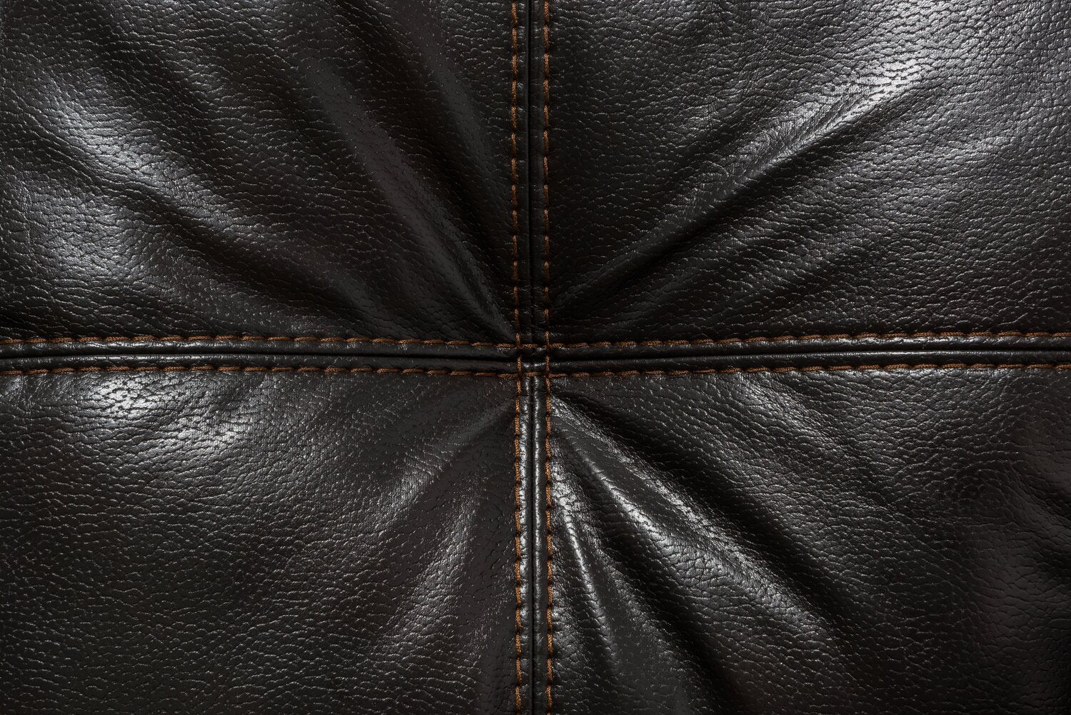 Made in Canada Addison 86" Leather-Look Fabric Sofa with Removable Seat Cushion and Tufting - Blackberry Black | Sofa Addison de 86 po fabriqué au Canada en tissu d’apparence cuir avec coussin de siège amovible et capitonnage - noir mûre