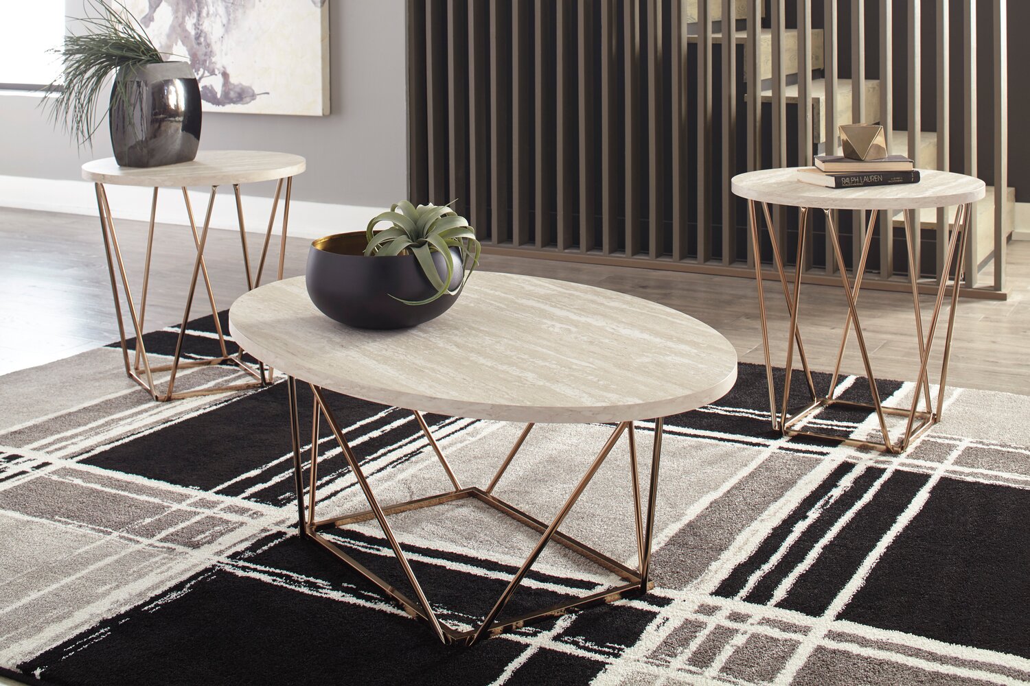 Tarica 47" Modern Oval 3-Pack Coffee + 2 End Tables - Cream and Gold with Metal Legs|Ensemble 3 tables ovales modernes Tarica de 47 po (table à café et 2 tables de bout) - crème et doré avec pattes en métal