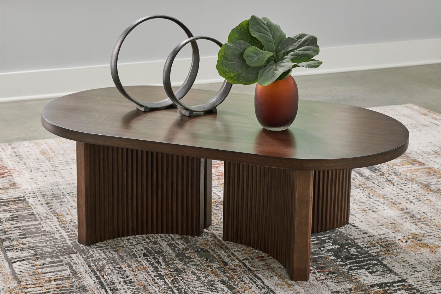 Barlow 52” Solid Wood Mid-Century Modern Coffee Table - Brown | Table à café Barlow de 52 po de style moderne du milieu du 20e siècle en bois massif - brune