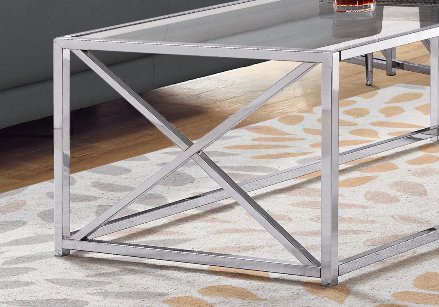 Coral 44" Modern Glass Top Coffee Table - Chrome with Metal Base|Table à café moderne Coral de 44 po avec dessus en verre - chromée avec base en métal