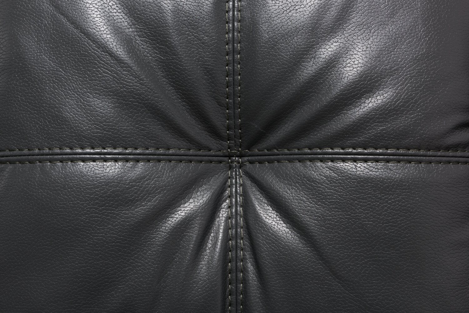 Made in Canada Addison 86" Leather-Look Fabric Sofa with Tufted Back Cushion - Grey | Sofa Addison de 86 po fabriqué au Canada en tissu d’apparence cuir avec coussin de dossier capitonné - gris