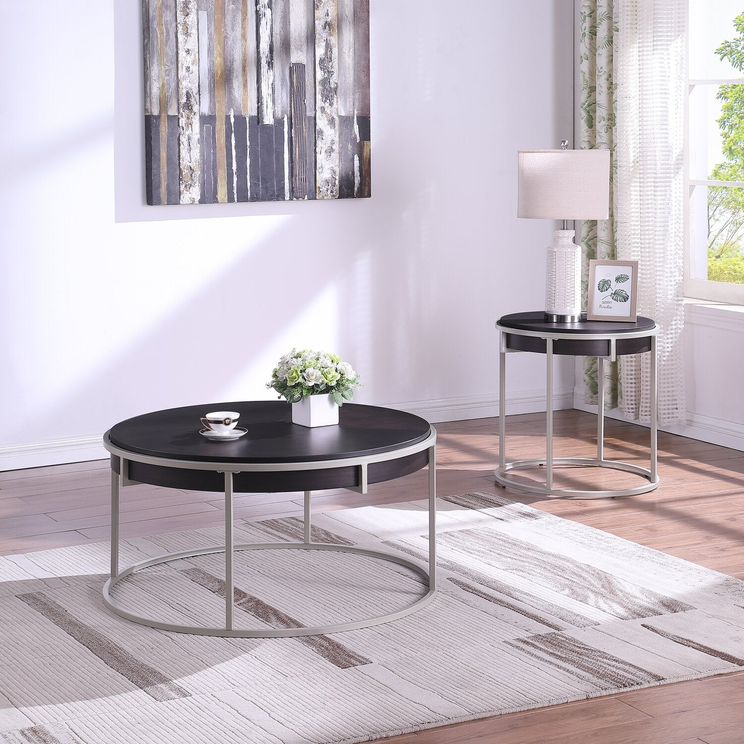Jaida 38" Modern Round Coffee Table - Brown with Grey Metal Base | Table à café moderne Jaida ronde de 38 po - brune avec base en métal gris