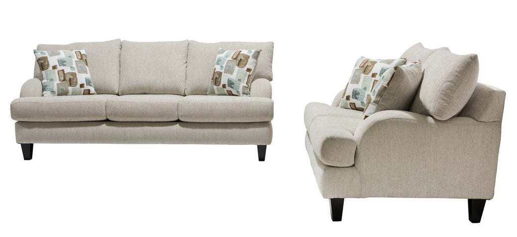 Made in Canada Nofia 80" Chenille Fabric Sofa with Two Accent Pillows and Wood Legs - Linen Beige | Sofa Nofia de 80 po fabriqué au Canada en tissu de chenille avec 2 coussins décoratifs et pattes en bois - beige lin