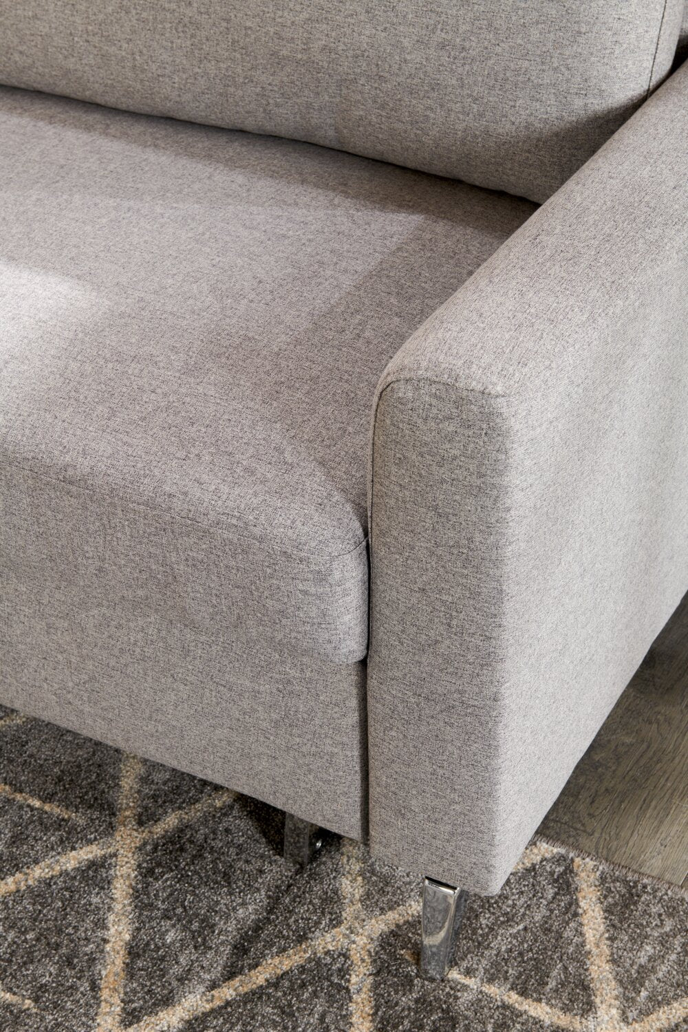 Wilson 77.5" Linen-Look Fabric Sleeper Sofa with Drop-Down Back Cushions and Metal Legs - Solis Grey  | Sofa-lit Wilson de 77,5 po en tissu d’apparence lin avec coussins de dossier rabattables et pattes en métal - gris Solis