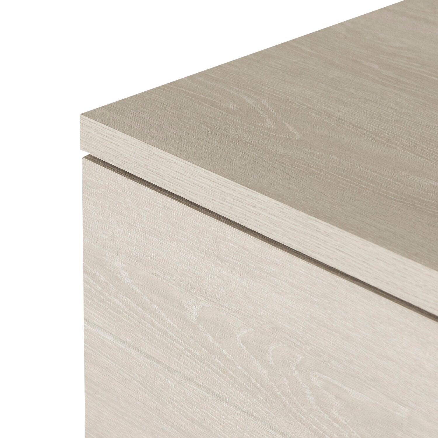 Lake Bedroom Chest of Drawers, 5-Drawer, 29"W x 52"H, Made in Canada, Glam - White | Commode verticale somptueuse Lake de 29 po (L) x 52 po (H) à 5 tiroirs pour la chambre à coucher, fabriquée au Canada - blanche