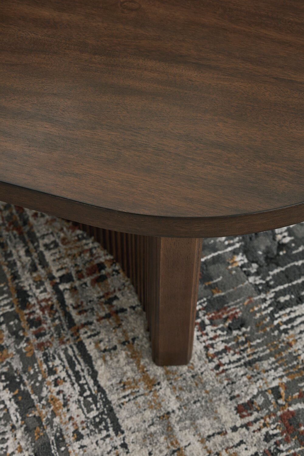 Barlow 52” Solid Wood Mid-Century Modern Coffee Table - Brown | Table à café Barlow de 52 po de style moderne du milieu du 20e siècle en bois massif - brune