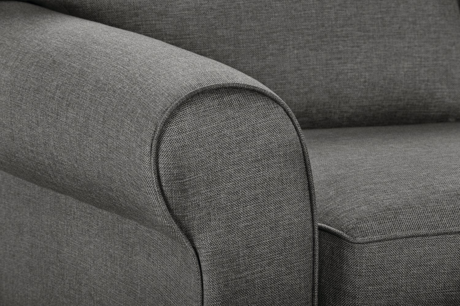 Made in Canada Tula 88" Fabric Sofa with Rolled Arms and Accent Pillows - Steel Grey | Sofa Tula de 88 po fabriqué au Canada en tissu avec accoudoirs enroulés et coussins décoratifs - gris acier