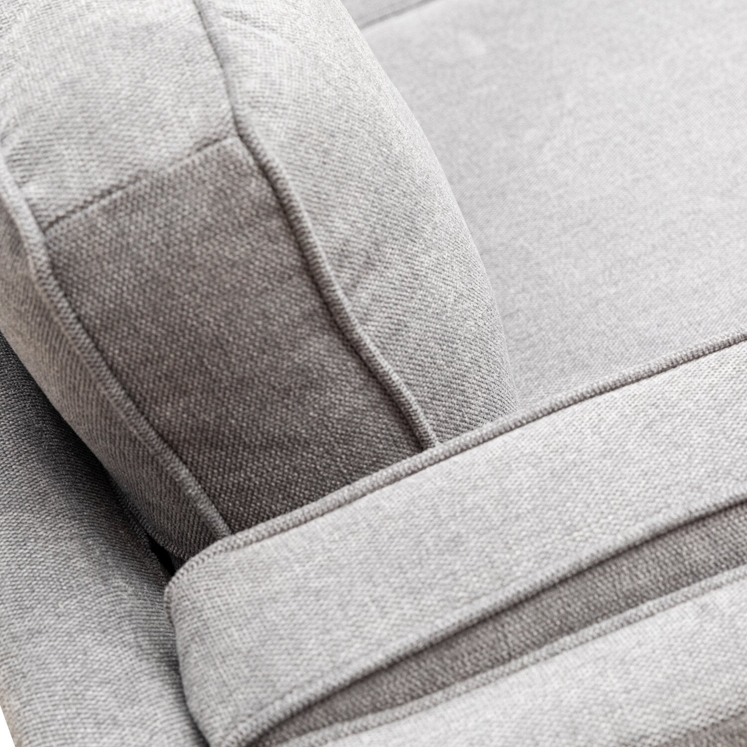 Kort & Co. Kassia 80" Linen-Look Fabric Condo Size Sofa with Wood Base and Legs - Grey | Sofa Kassia de Kort & Co. de 80 po de format condo en tissu d’apparence lin avec base et pattes en bois - gris