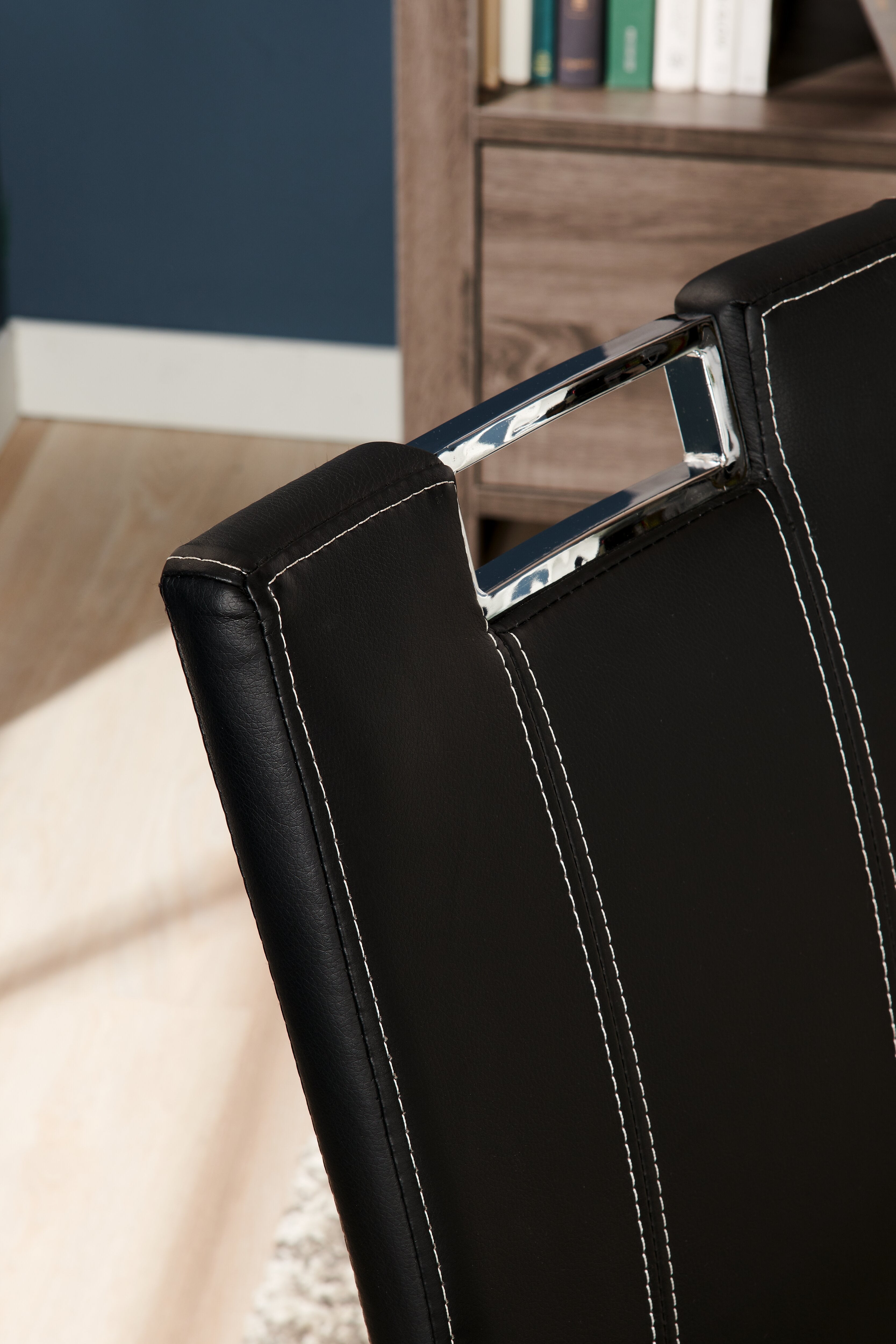 Tuxedo Dining Chair with Vegan-Leather Fabric, Metal - Black | Chaise de salle à manger Tuxedo en tissu de cuir végétalien et en métal - noire