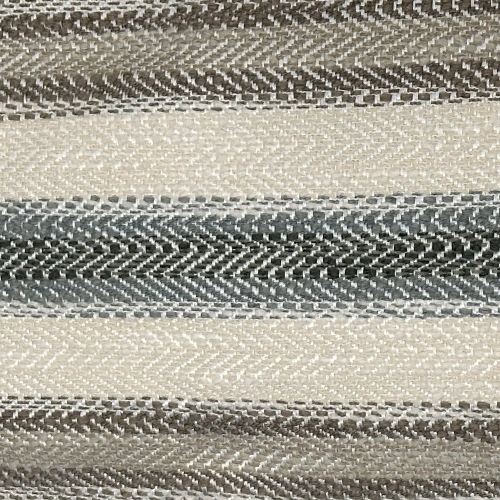 Made in Canada Wynn 93" Chenille Fabric Sofa with Nailhead Trim and Wood Bun Legs - Taupe | Sofa Wynn de 93 po fabriqué au Canada en tissu de chenille avec bordure de clous décoratifs et pattes en oignon en bois - taupe