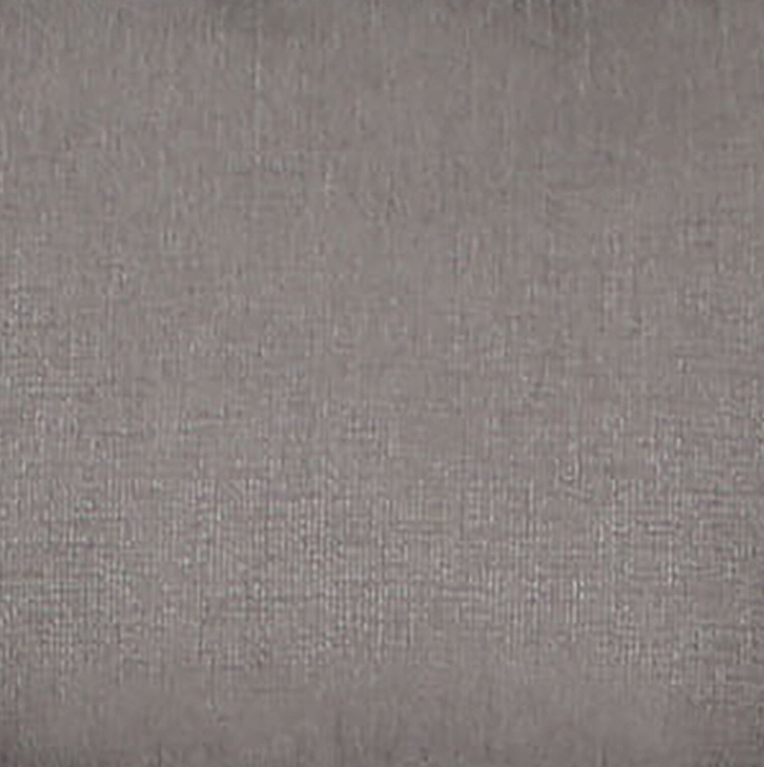 Made in Canada Wynn 93" Chenille Fabric Sofa with Nailhead Trim and Wood Bun Legs - Grey | Sofa Wynn de 93 po fabriqué au Canada en tissu de chenille avec bordure de clous décoratifs et pattes en oignon en bois - gris