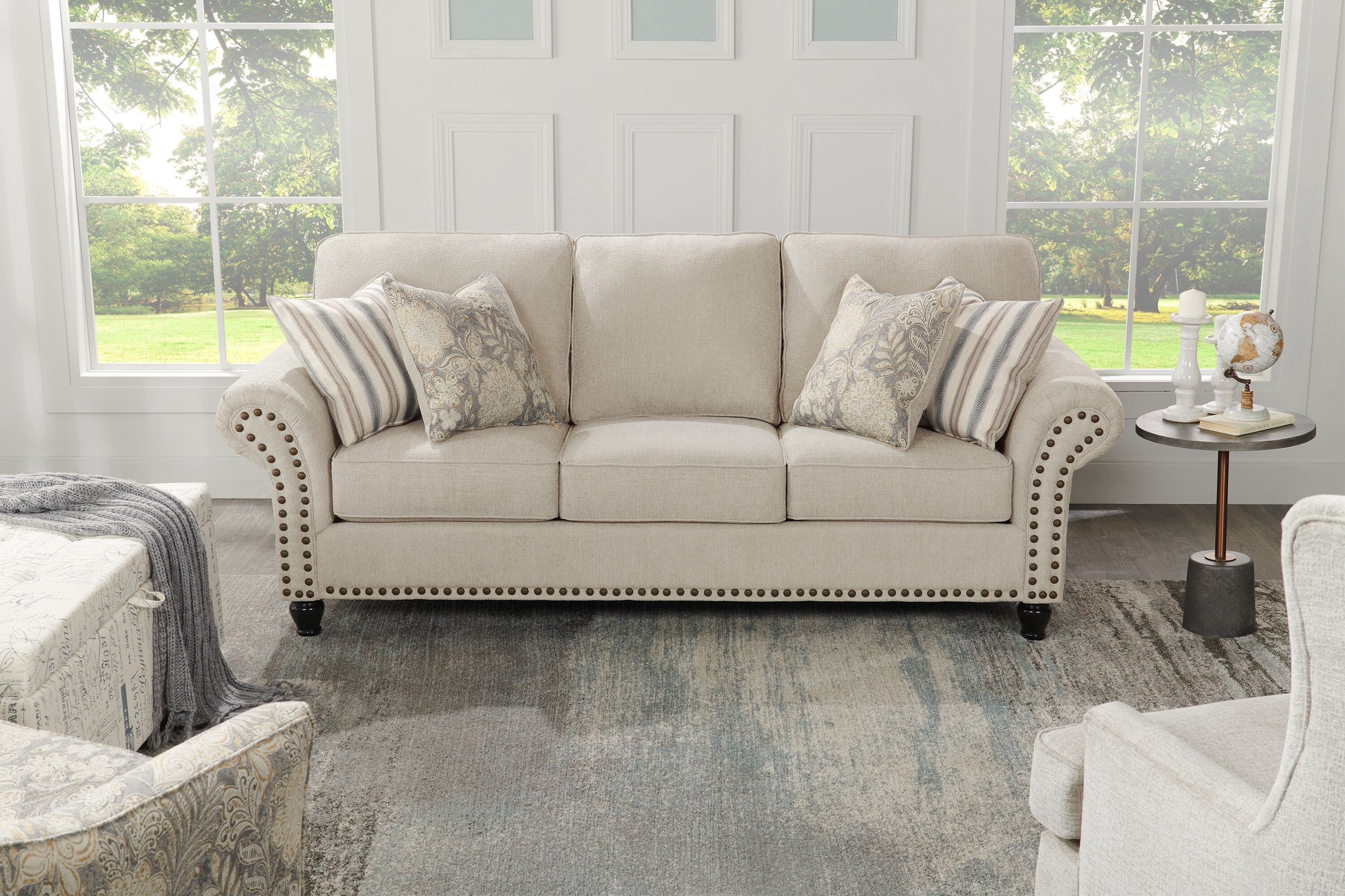 Made in Canada Wynn 93" Chenille Fabric Sofa with Nailhead Trim and Wood Bun Legs - Linen Beige | Sofa Wynn de 93 po fabriqué au Canada en tissu de chenille avec bordure de clous décoratifs et pattes en oignon en bois - beige lin